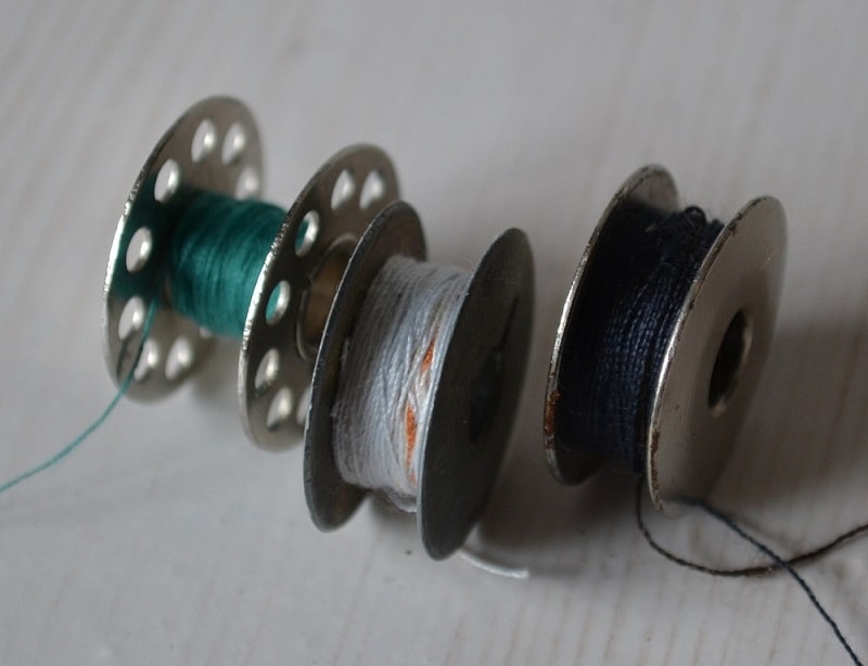 Типы шпулек для швейной машины